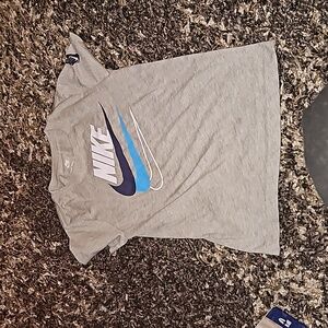 Nike t-shirt